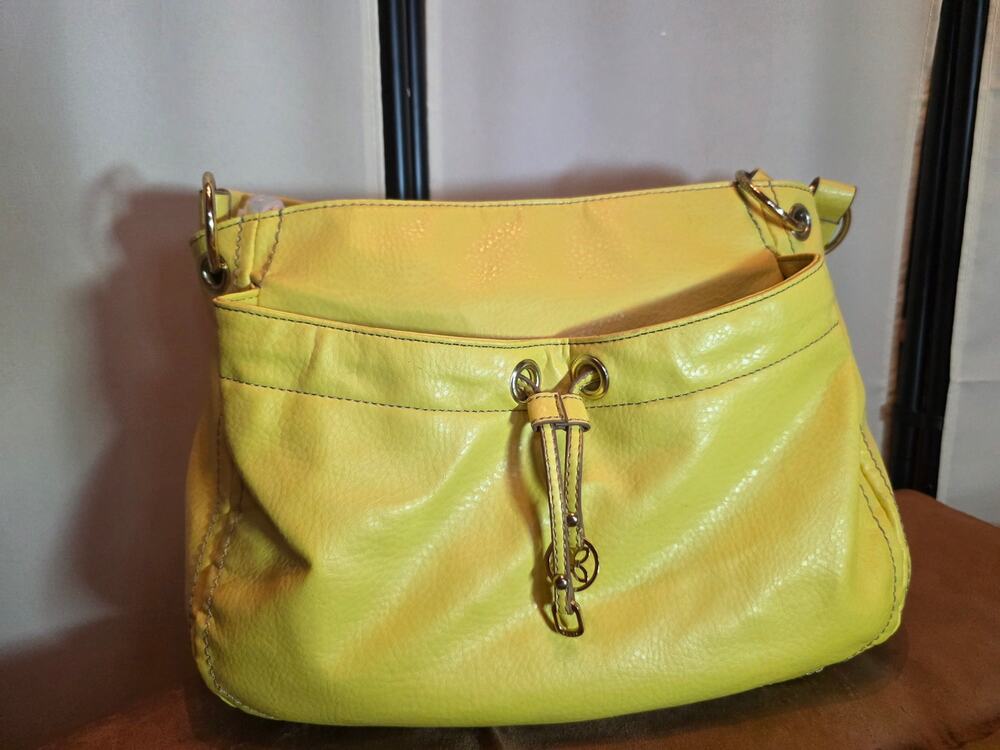 Relic shoulder handbag